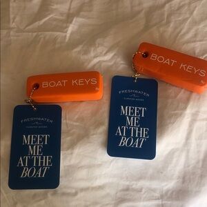 NWT Freshwater floating boat key chains